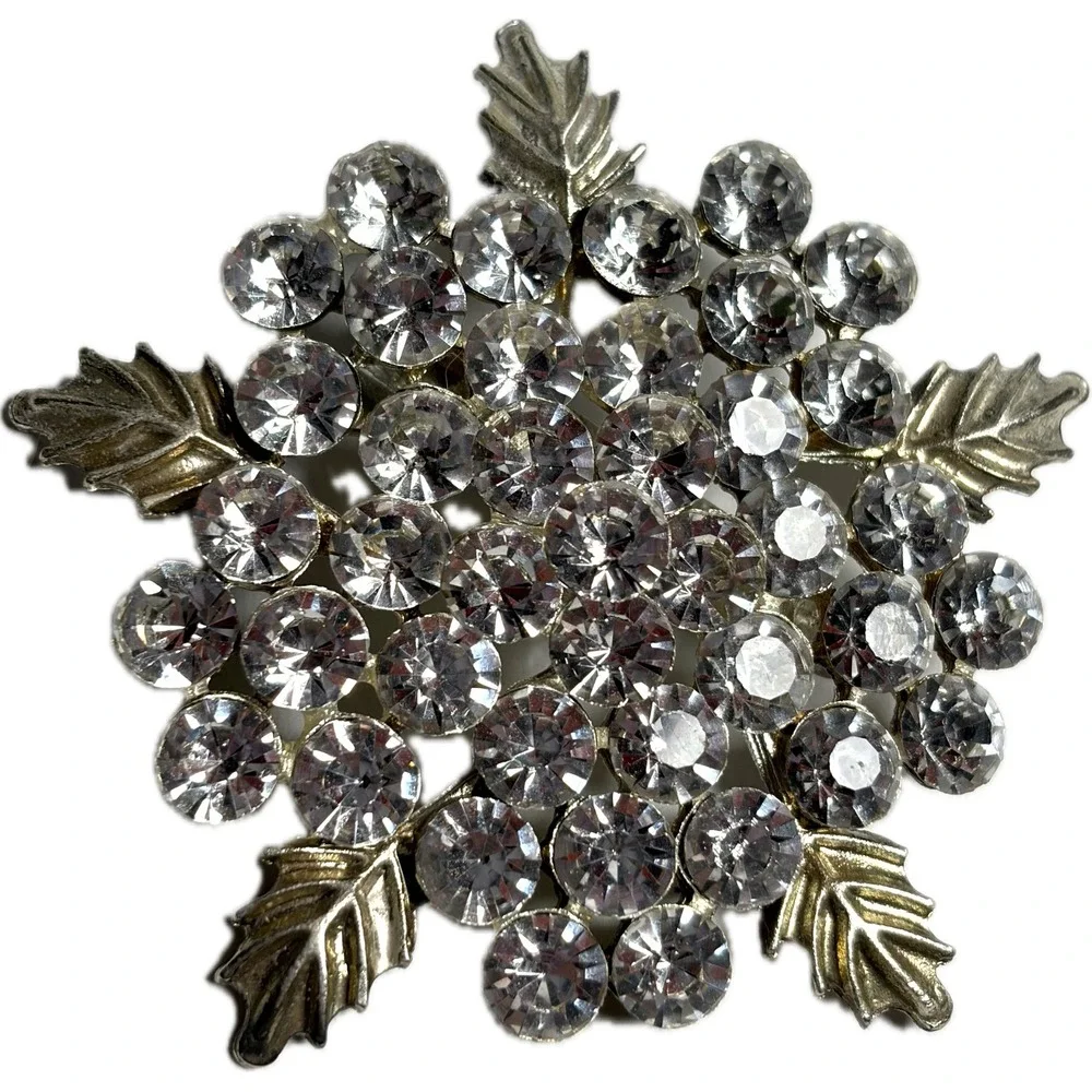 Vintage 1950s Rhinestone Brooch Pin Silver Tone Leaf Crystal Floral‎ Statement